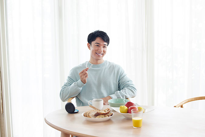 食事の際は外してください